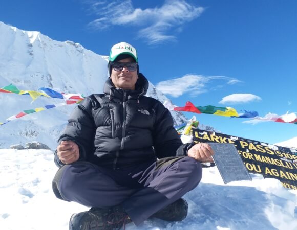 Manaslu Circuit Trek 16 Days – Complete Itinerary with Larkya La Pass